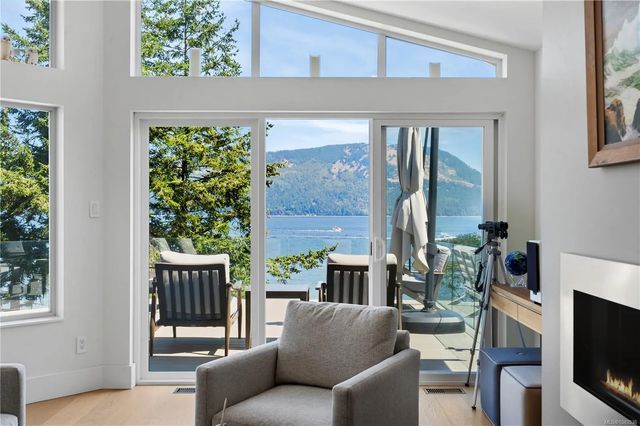 2 of 57 - 209 Marine Dr, Cobble Hill, BC
