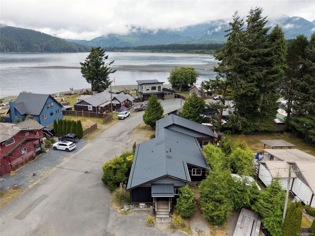 6641 Queesto Dr, Port Renfrew