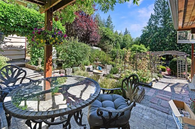 2 of 54 - 697 Crestwood Rd, Gabriola Island, BC