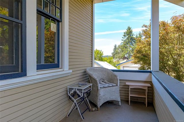 4 of 63 - 4014 Holland Ave, Saanich, BC