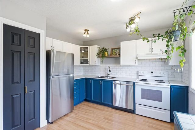 3 of 31 - 4801 Hammond Bay Rd 1, Nanaimo, BC