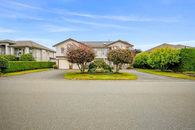 2 of 87 - 1564 Trumpeter Cres Sw, Courtenay, BC