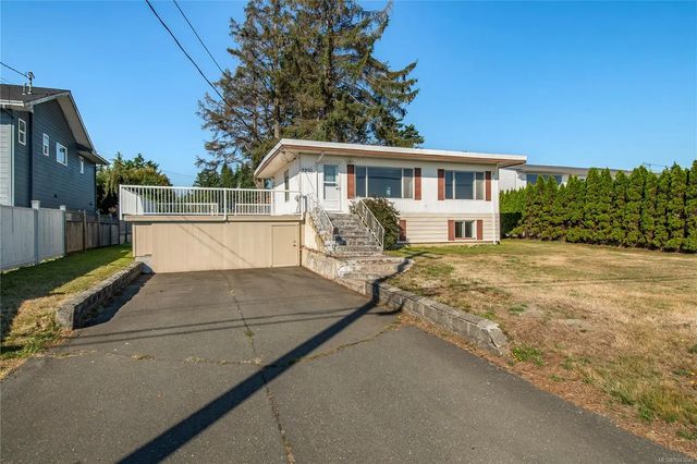 4 of 53 - 3250 Island Hwy S, Campbell River, BC
