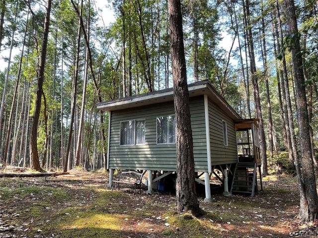 374 Halibut Hill Rd, Mudge Island