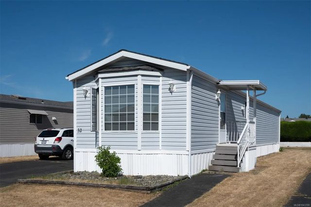 450 Stanford Ave E 32, Parksville