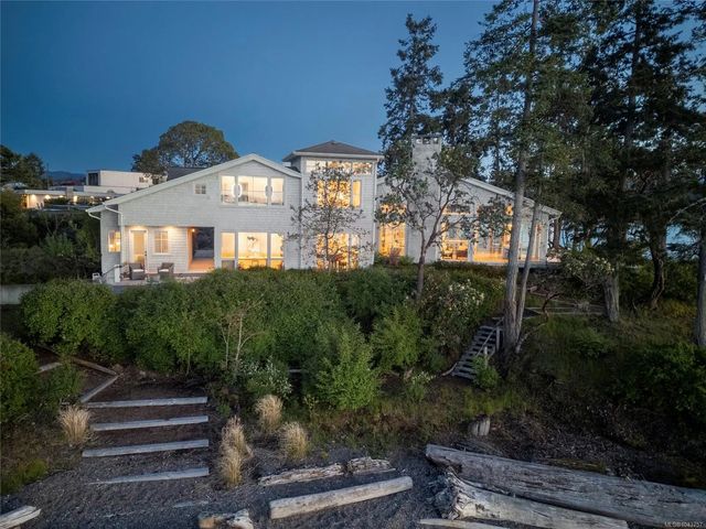 2 of 62 - 1341 Madrona Dr, Nanoose Bay, BC