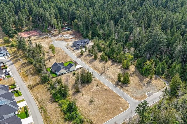 4 of 9 - 461 (lot9) Camassia Close, Qualicum Beach, BC