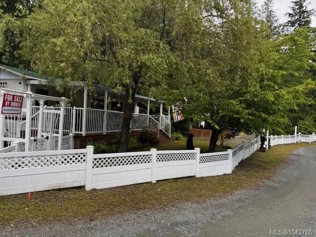 3 of 41 - 2650 Turnbull Rd D4, Qualicum Beach, BC