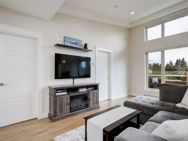 2 of 41 - 7161 West Saanich Rd 401, Central Saanich, BC