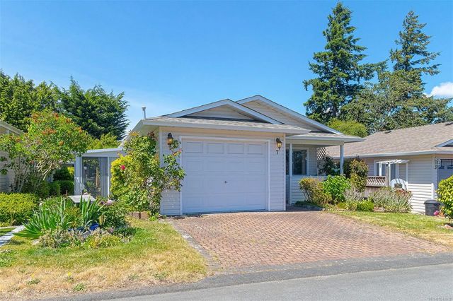 3 of 33 - 7 Eagle Lane, View Royal, BC