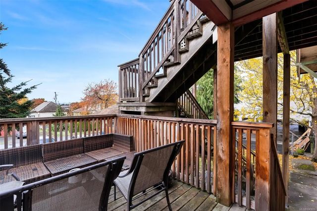 5 of 43 - 2652 Blackwood St, Victoria, BC