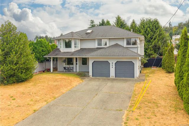 2 of 56 - 844 Therres Cres, Ladysmith, BC