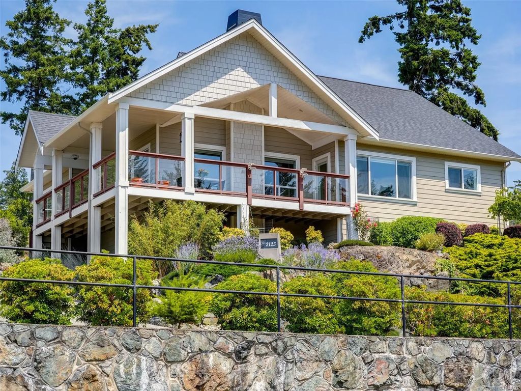 2125 Erinan Blvd, Sooke