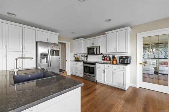 4 of 63 - 3541 Shelby Lane, Nanoose Bay, BC