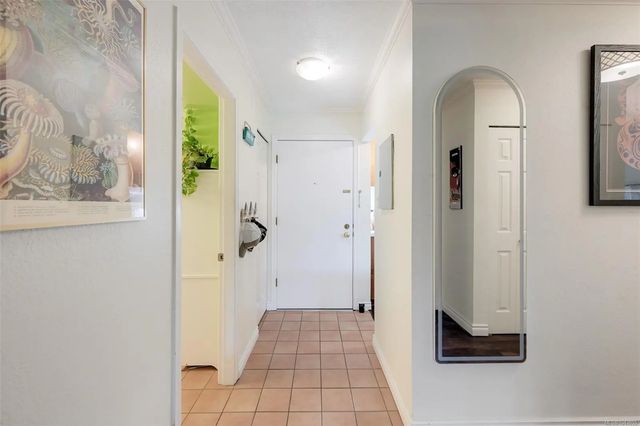 4 of 46 - 2022 Foul Bay Rd 206, Victoria, BC
