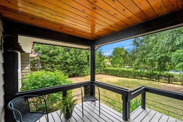 3 of 62 - 381 Dunsmuir Rd, Qualicum Beach, BC