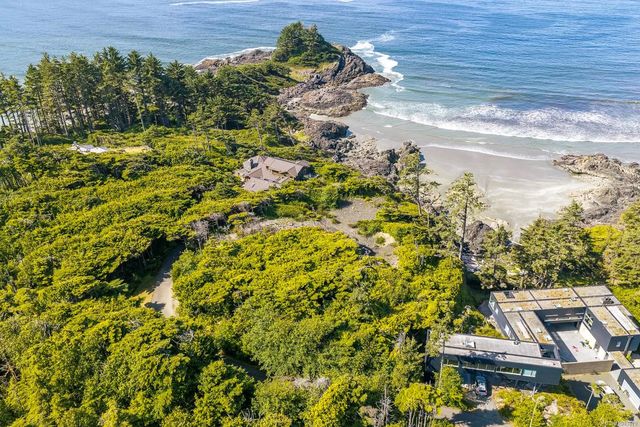 4 of 14 - 885 Moser Pl, Tofino, BC