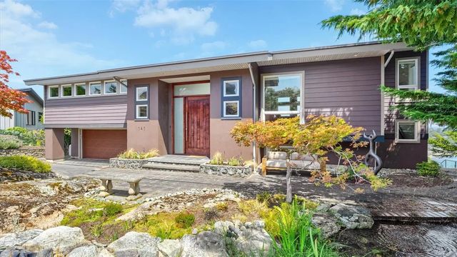 3 of 70 - 141 Denison Rd, Oak Bay, BC