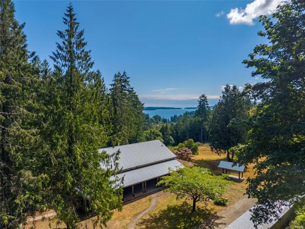 3301 Amies Rd, Pender Island