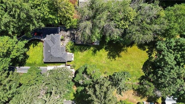 4 of 71 - 5470 Alderley Rd, Saanich, BC