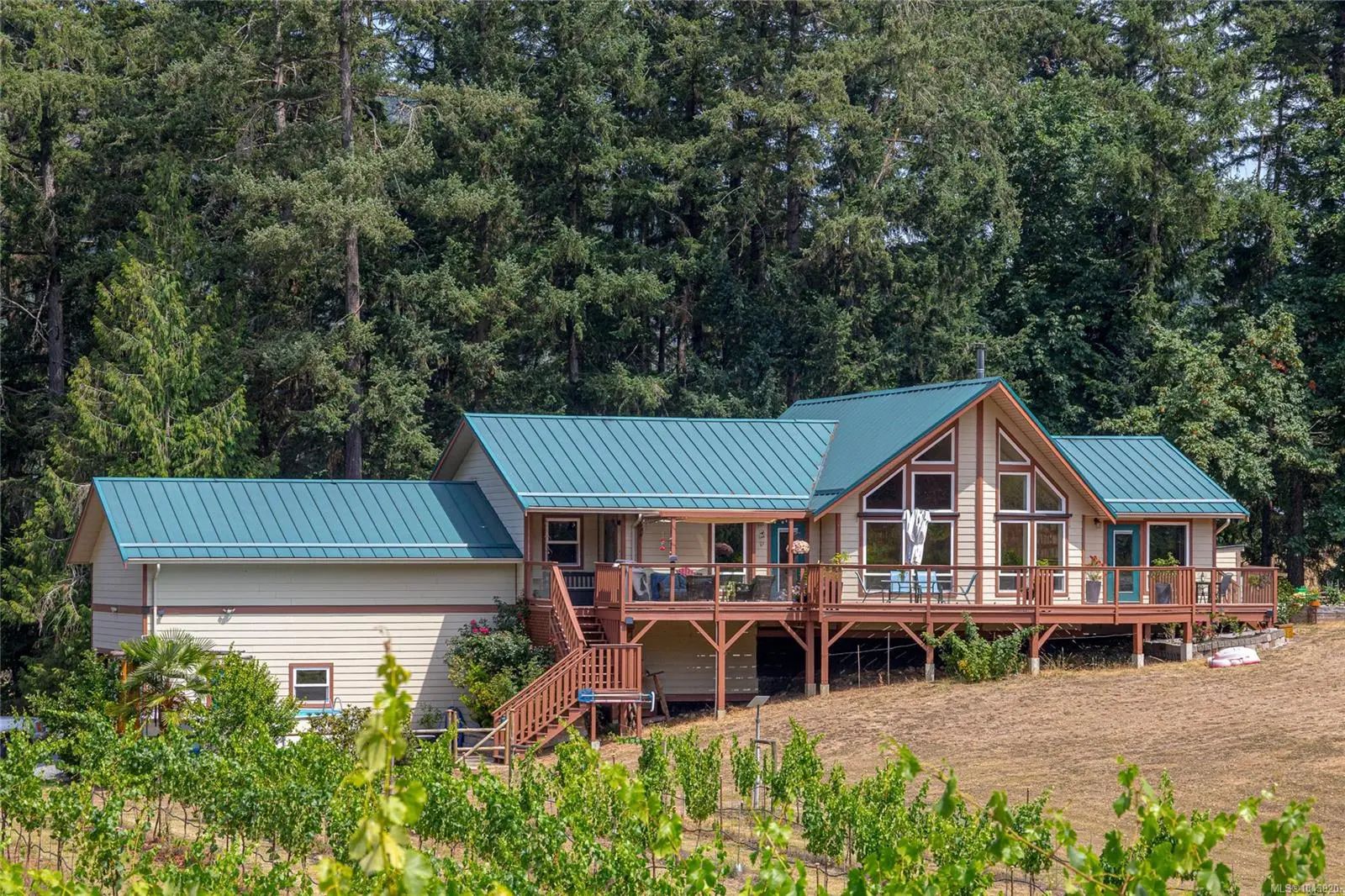 Residential Real Estate for Sale at 7035 Tom Windsor Rd in the city of Duncan by MLS #1043920