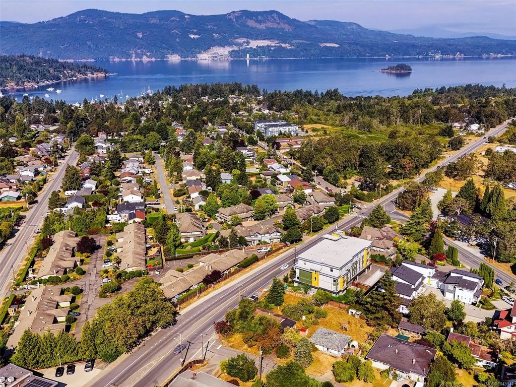 1170 Dignan Rd, Central Saanich
