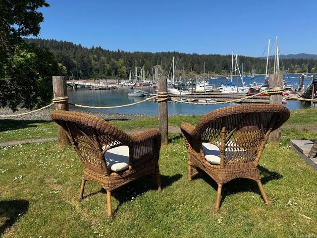 5 of 15 - 1486 West Rd, Quadra Island, BC