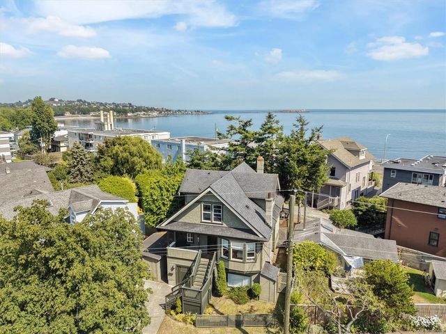 4 of 56 - 31 Bushby St, Victoria, BC