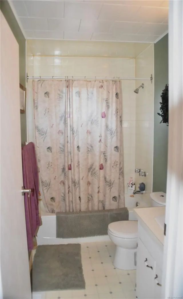 4 of 24 - 46 Pinder Ave, Woss, BC