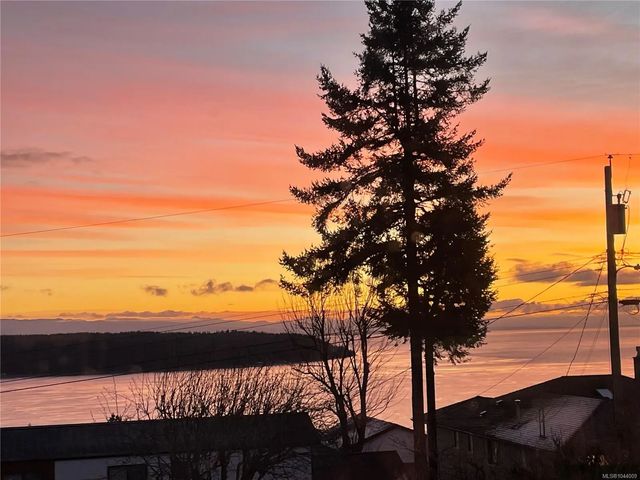 3 of 56 - 244 Alder St S, Campbell River, BC