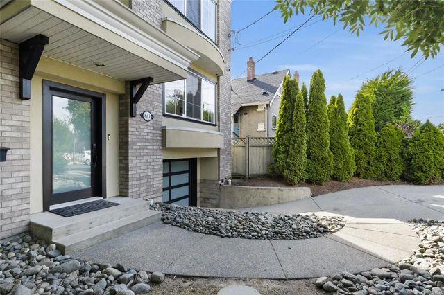 3 of 50 - 611 Niagara St, Victoria, BC