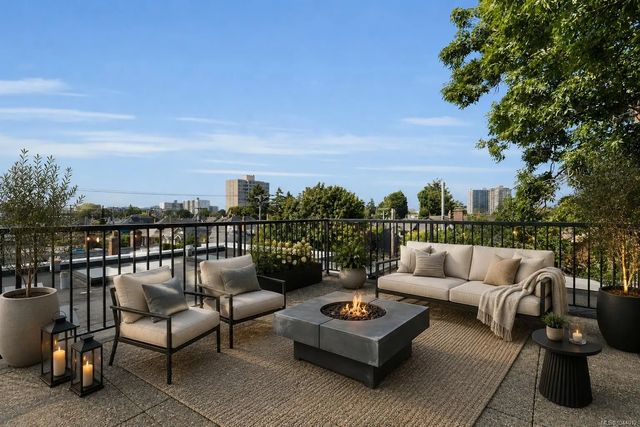 4 of 50 - 611 Niagara St, Victoria, BC
