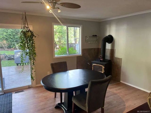 4 of 28 - 100 Elk Rd, Lake Cowichan, BC