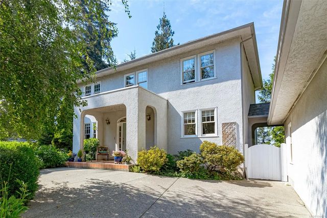 4 of 85 - 11418 Sycamore Pl, North Saanich, BC