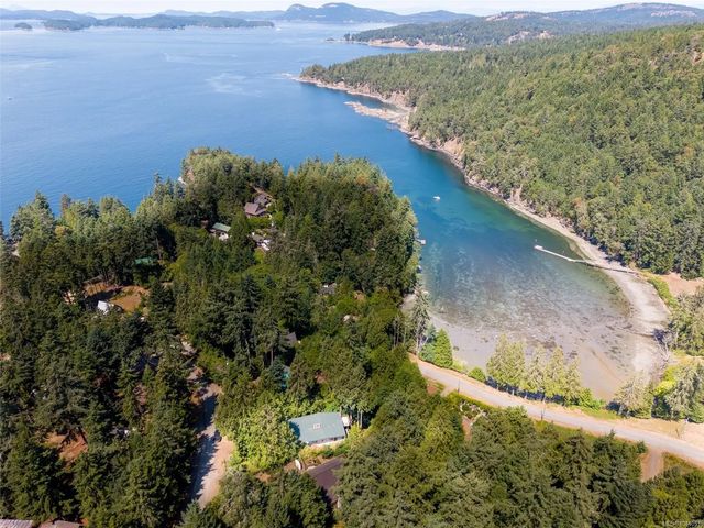 2 of 53 - 2610 Gunwhale Rd, Pender Island, BC