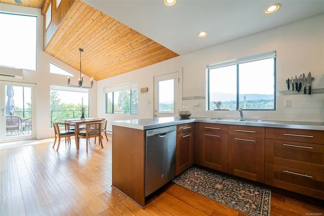5 of 37 - 1605 King John Way, Nanaimo, BC