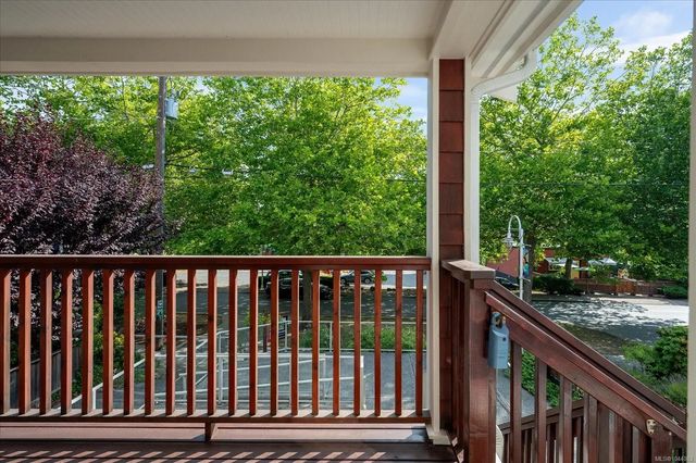 2 of 50 - 351 Wesley St, Nanaimo, BC