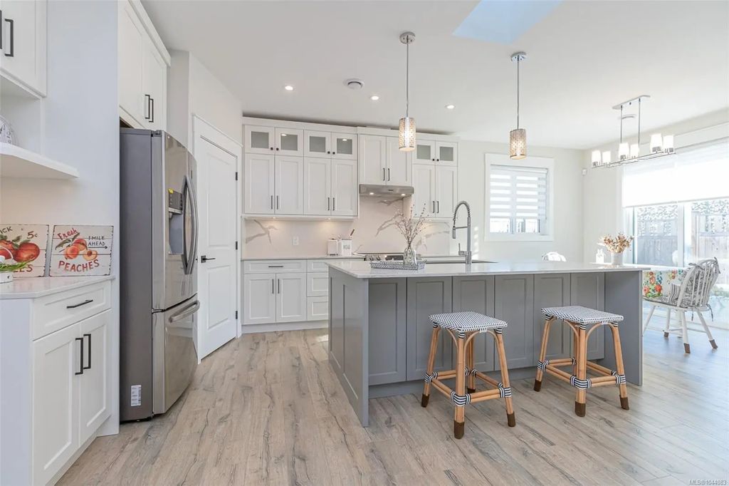261 Dunbar Way, Parksville