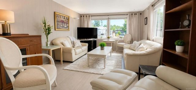3 of 20 - 2625 Mansfield Dr 6, Courtenay, BC