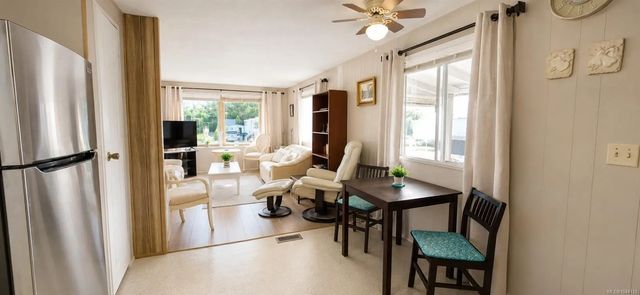 5 of 20 - 2625 Mansfield Dr 6, Courtenay, BC