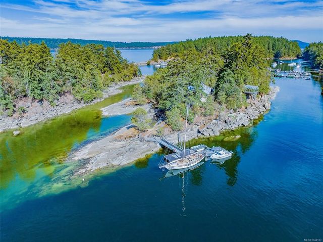 4 of 43 - 1 Eaglet Island , Decourcy Island, BC