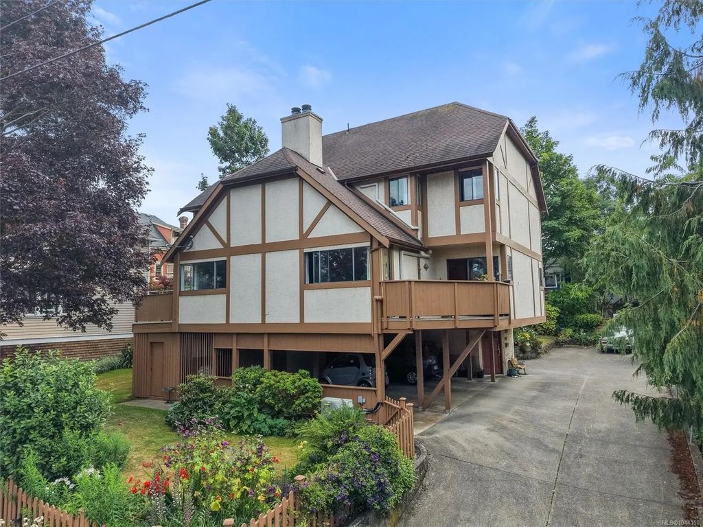 1335 Rudlin St, Victoria