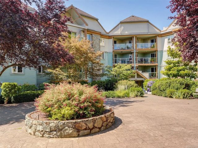 5 of 25 - 494 Marsett Pl 110, Saanich, BC