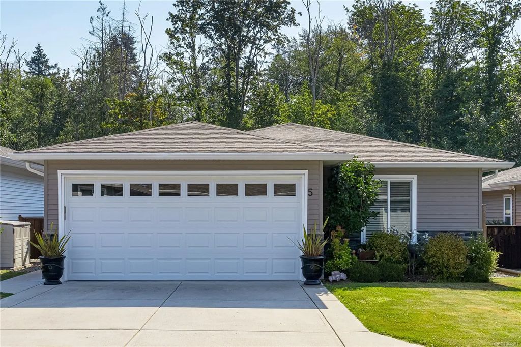 7586 Tetayut Rd 5, Central Saanich