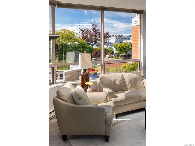 4 of 35 - 636 Montreal St 101, Victoria, BC