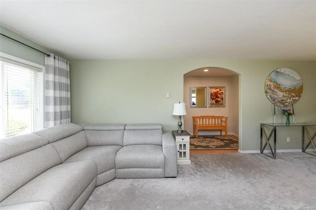 5 of 38 - 2099 St. Andrews Way, Courtenay, BC