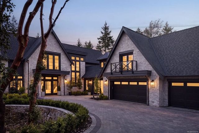 2 of 61 - 2060 Pinehurst Terr, Langford, BC