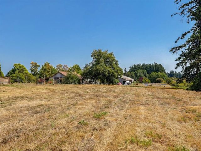 2 of 57 - 2269 Newman Rd, Central Saanich, BC
