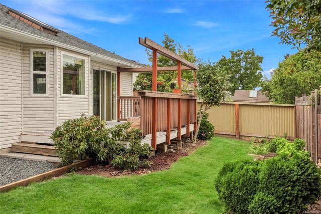 2 of 65 - 85 Magnolia Dr, Parksville, BC