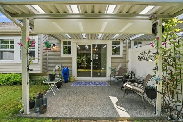 2 of 48 - 631 Blenkin Ave 17, Parksville, BC